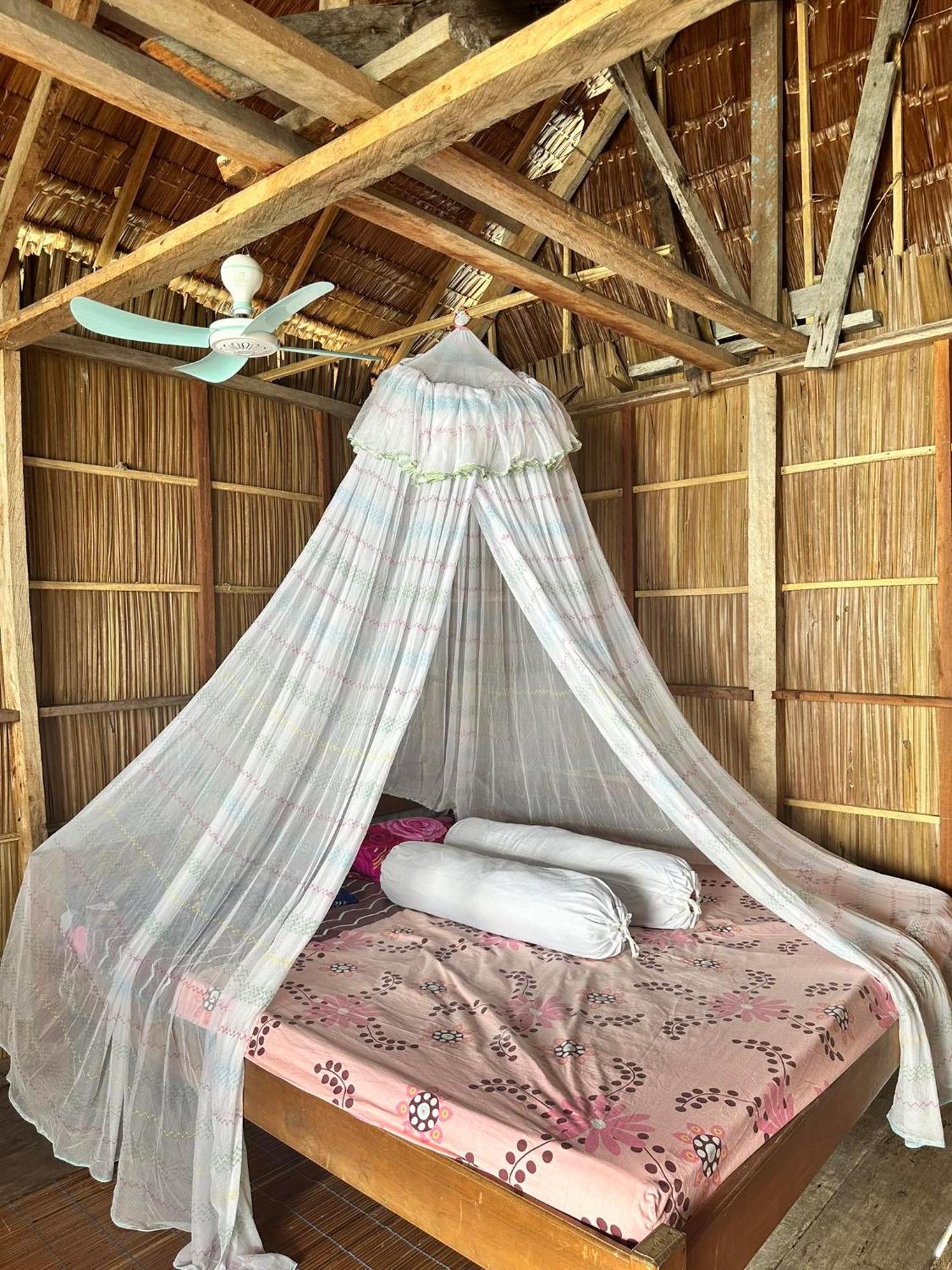 Nyanse Homestay - Raja Ampat Besir Eksteriør billede