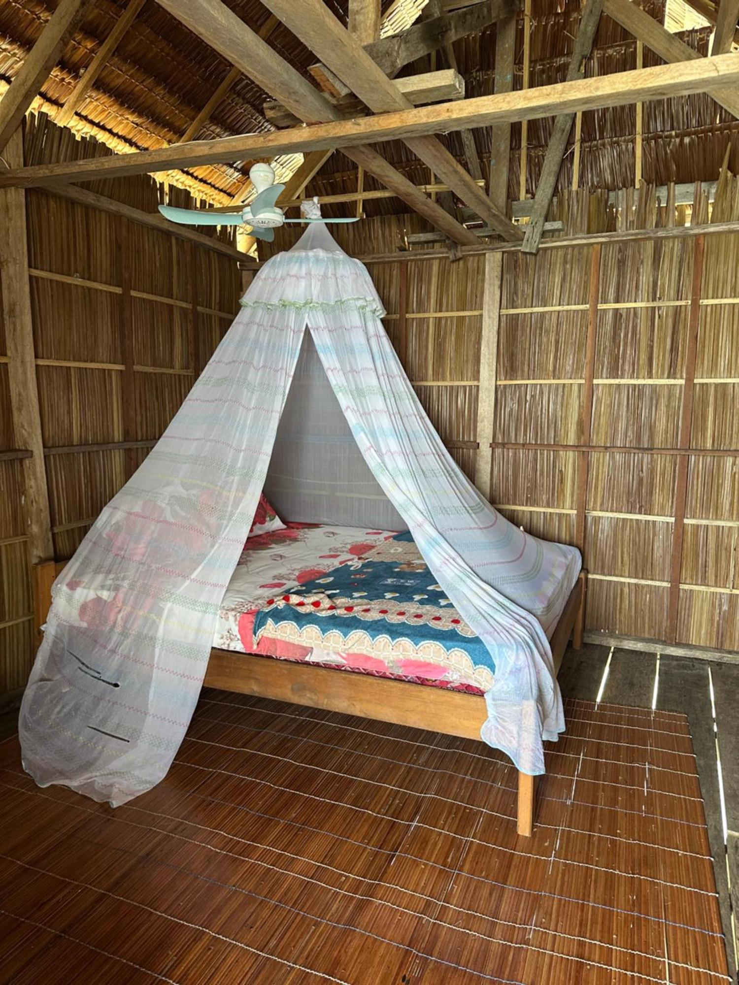 Nyanse Homestay - Raja Ampat Besir Eksteriør billede
