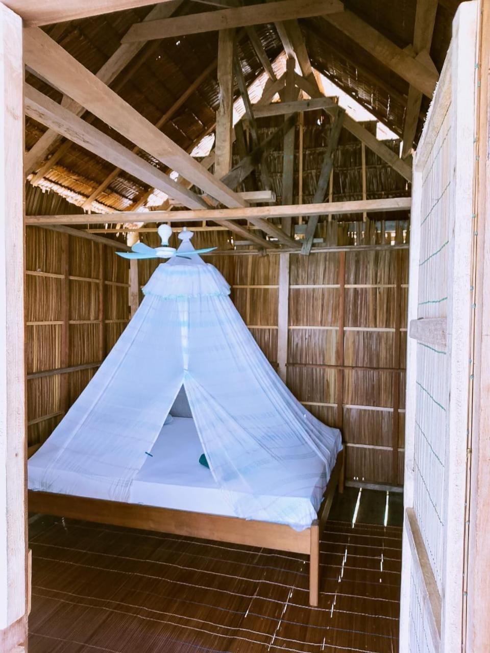 Nyanse Homestay - Raja Ampat Besir Eksteriør billede