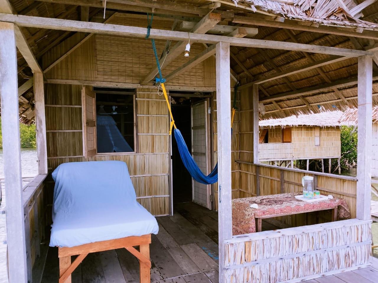 Nyanse Homestay - Raja Ampat Besir Eksteriør billede